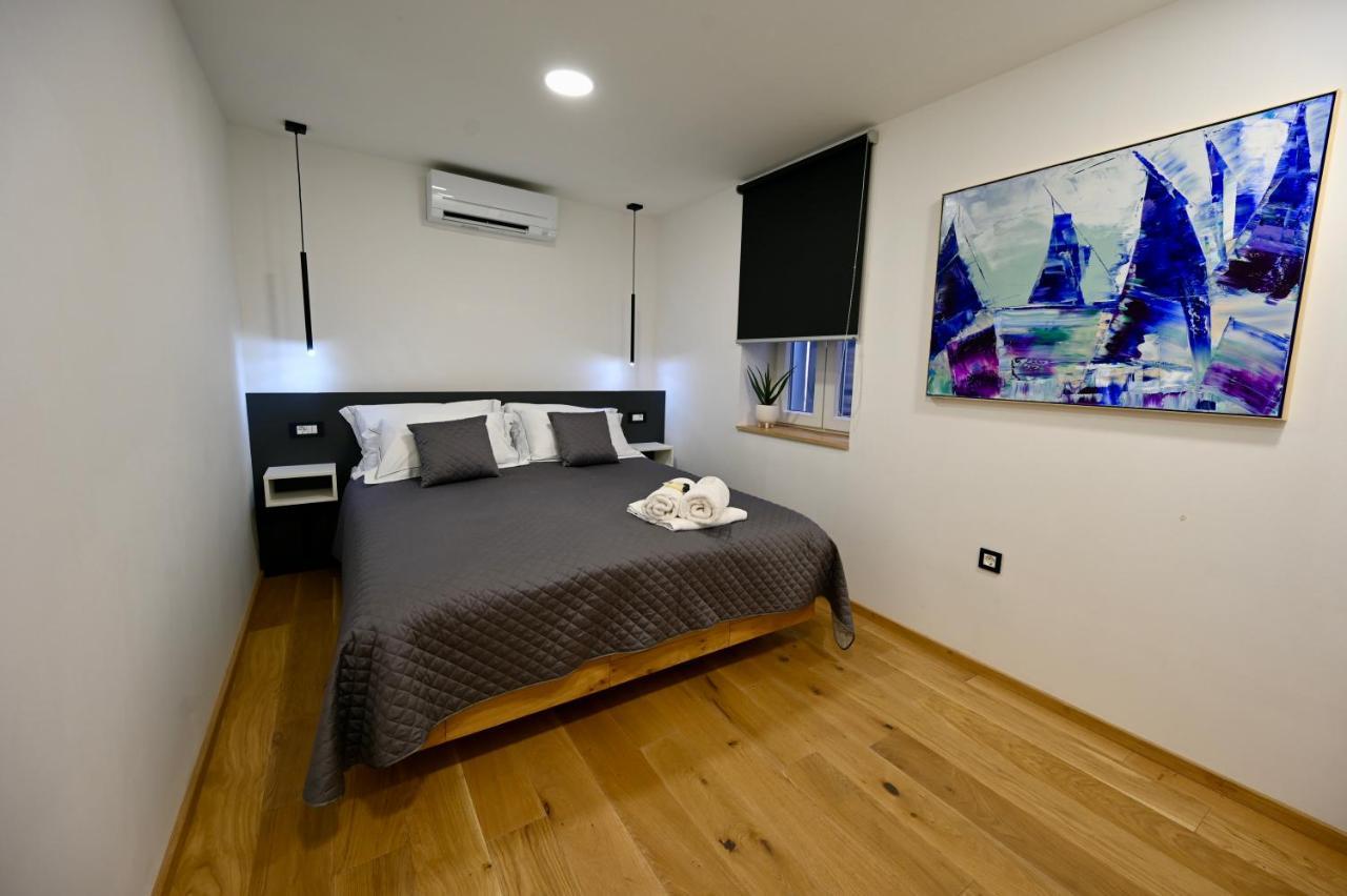 Poseidon Apartment Izola Exteriör bild