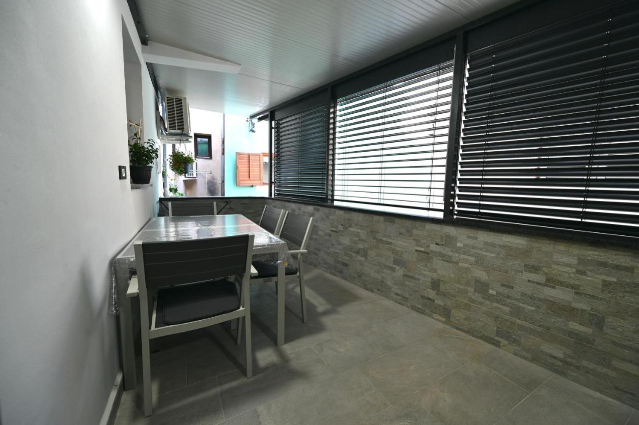 Poseidon Apartment Izola Exteriör bild